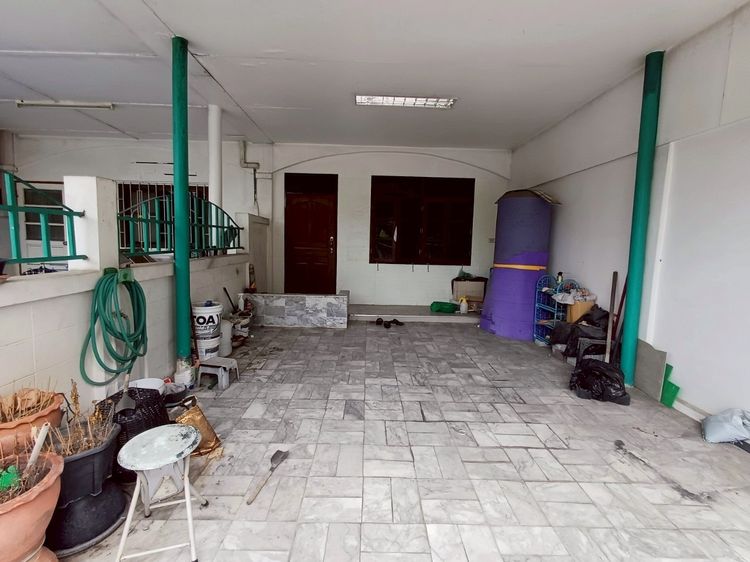 อื่นๆ สร้างเสร็จก่อน 2010 มีบางส่วน ทาวน์เฮ้าส์ 2 ชั้น สภาพดี พร้อมเข้าอยู่ บางบัวทอง นนทบุรี รูปที่ 3