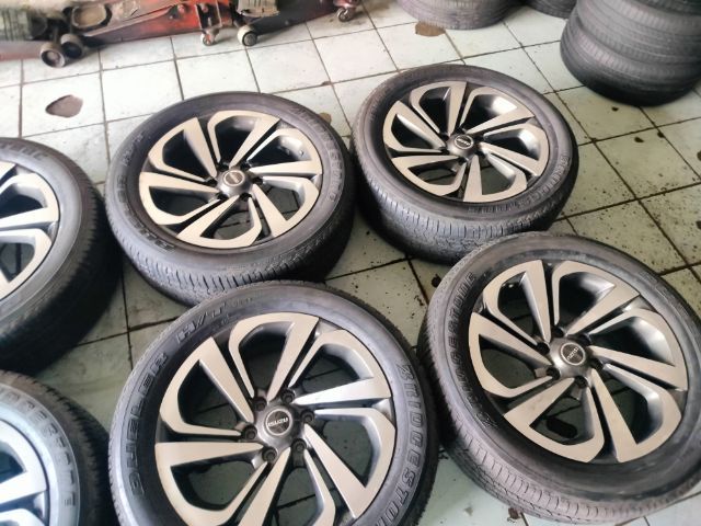 ล้อแม็กซ์อิซูซุmux ขอบ20 6รูพร้อมยาง มี3ชุด รูปที่ 2