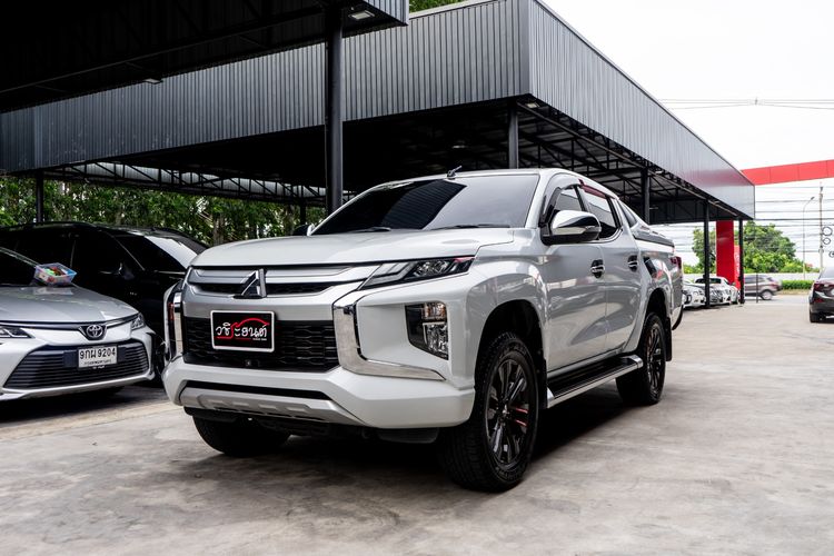รถ Mitsubishi Triton All New Double Cab 2.4 GT Plus สี ขาว