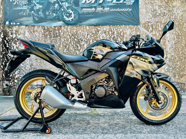 Honda CBR150R ปี2018 ทรง Sport เรือนไมล์ดิจิตอล สด-ผ่อน รูปที่ 3