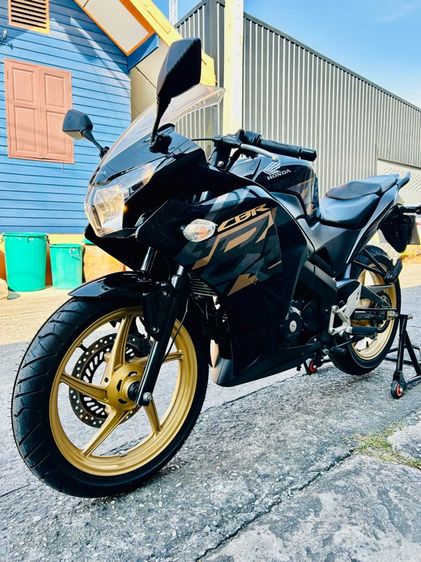 Honda CBR150R ปี2018 ทรง Sport เรือนไมล์ดิจิตอล สด-ผ่อน รูปที่ 5