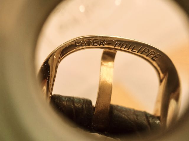 Patek philippe golden ellipse 3548j รูปที่ 7