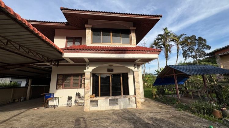 บ้านเดี่ยวสองชั้น