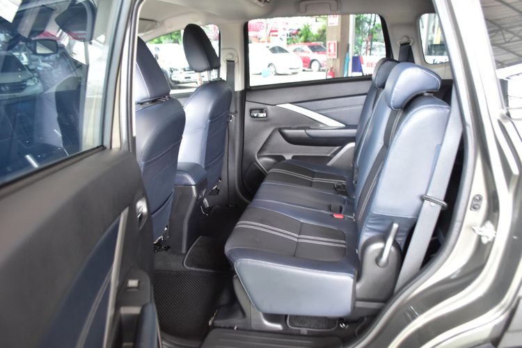 Mitsubishi Xpander 2024 1.5 Cross Utility-car เบนซิน ไม่ติดแก๊ส เกียร์อัตโนมัติ เทา รูปที่ 4
