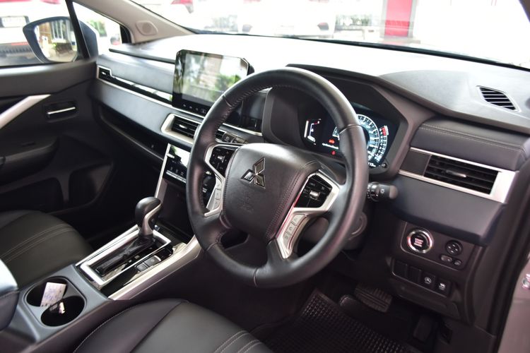 Mitsubishi Xpander 2024 1.5 Cross Utility-car เบนซิน ไม่ติดแก๊ส เกียร์อัตโนมัติ เทา รูปที่ 3