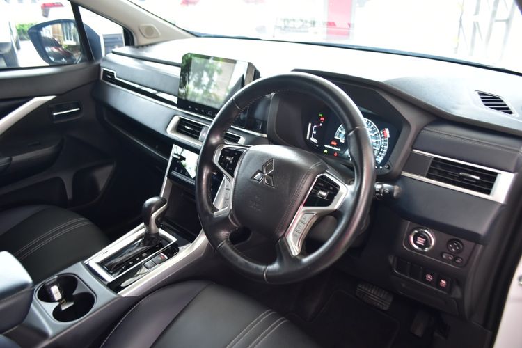 Mitsubishi Xpander 2024 1.5 Cross Utility-car เบนซิน ไม่ติดแก๊ส เกียร์อัตโนมัติ ขาว รูปที่ 4