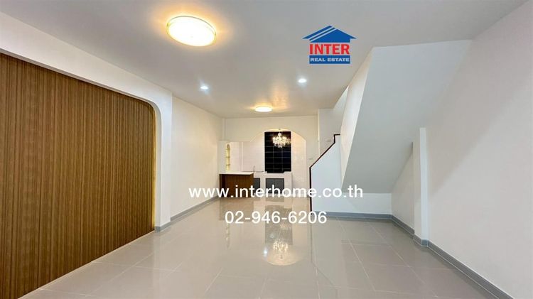 ทาวน์เฮ้าส์ 2 ชั้น 19 ตร.ว. หมู่บ้านสราญธรรังสิต คลอง4 ใกล้หมู่บ้านปิยวรารมย์ ถนนรังสิต-นครนายก ถนนพระองค์เจ้าสายคลอง4 ธัญบุรี ปทุมธานี