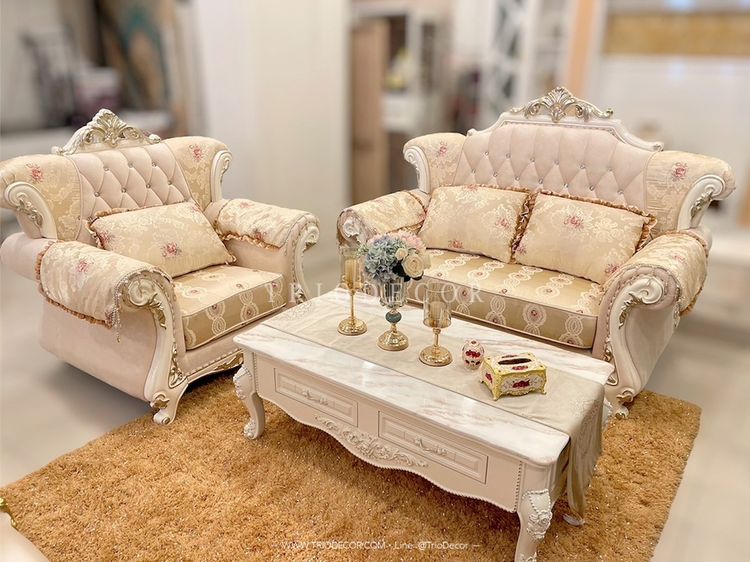 HARMONIA CLASSIC SOFA SET ชุดโซฟาหลุยส์ 3ชิ้น 3+2+1ที่นั่ง พร้อมหมอนอิงและโต๊ะกลางสุดหรู รุ่น ฮาร์โมเนีย รูปที่ 9