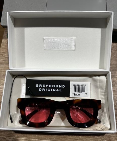 แว่นกันแดดแฟชั่น Greyhound ลายกระ มือหนึ่ง ครึ่งราคา รูปที่ 5