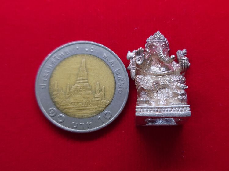 รูปหล่อพระพิฆเนศ เทพเจ้าแห่งความสำเร็จ เนื้อเงิน ปางนั่งประทานพร ครบรอบ 25ปี นิตยสารดาราภาพยนตร์ พ.ศ.2544 รูปที่ 7