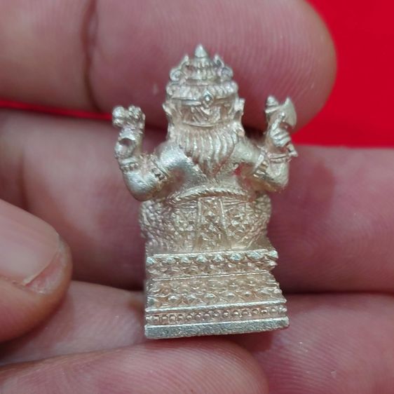 รูปหล่อพระพิฆเนศ เทพเจ้าแห่งความสำเร็จ เนื้อเงิน ปางนั่งประทานพร ครบรอบ 25ปี นิตยสารดาราภาพยนตร์ พ.ศ.2544 รูปที่ 4