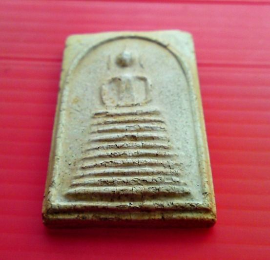 สมเด็จพิมพ์เก้าชั้น และ สมเด็จนางพญา  รูปที่ 2