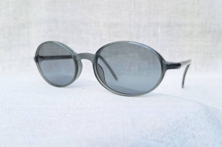 แว่นตาหัตถศิลป์แบรนด์สุดท้ายในชีวิต จอห์น เลนนอน ฮาคุซัน เมกาเนะ โมเดลอมตะ–วงรี–คลาสสิค เลนส์กระจกคริสตัลญี่ปุ่น สีเทาท้องฟ้า...Authentic Vintage HAKUSAN MEGANE Handcrafted in Ueno, Japan รูปที่ 8