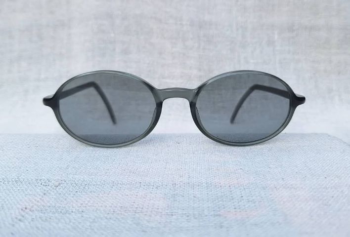 แว่นตาหัตถศิลป์แบรนด์สุดท้ายในชีวิต จอห์น เลนนอน ฮาคุซัน เมกาเนะ โมเดลอมตะ–วงรี–คลาสสิค เลนส์กระจกคริสตัลญี่ปุ่น สีเทาท้องฟ้า...Authentic Vintage HAKUSAN MEGANE Handcrafted in Ueno, Japan รูปที่ 2