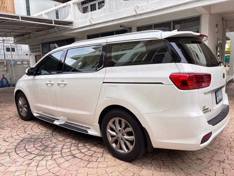 Kia Grand Carnival 2019 2.2 EX Van ดีเซล ไม่ติดแก๊ส เกียร์อัตโนมัติ ขาว รูปที่ 4