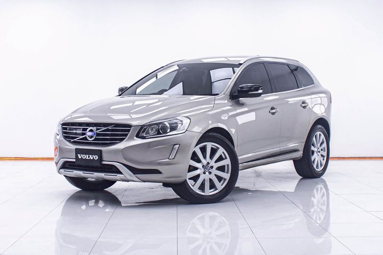 รถ Volvo XC60 2.0 T5 สี เทา