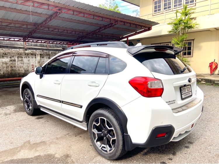 Subaru XV 2015 2.0 XV 4WD Utility-car เบนซิน ไม่ติดแก๊ส เกียร์อัตโนมัติ ขาว รูปที่ 4