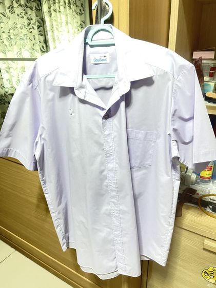 ขายชุดนักเรียนชายมือสอง  ยี่ห้อ น้อมจิตต์เบอร์ 44 ไม่มีปัก เจ้าของขายเอง 