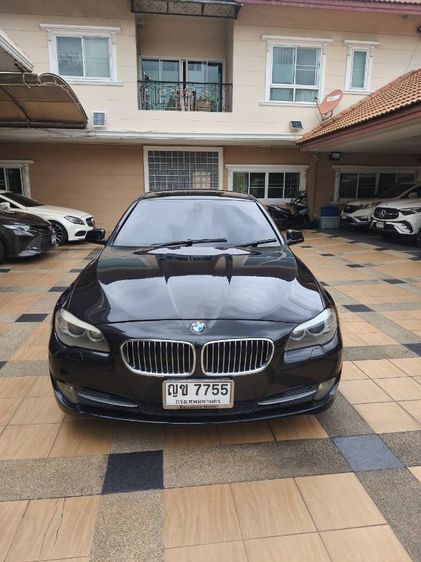 BMW Series 5 2011 523i Sedan เบนซิน ไม่ติดแก๊ส เกียร์อัตโนมัติ ดำ รูปที่ 2