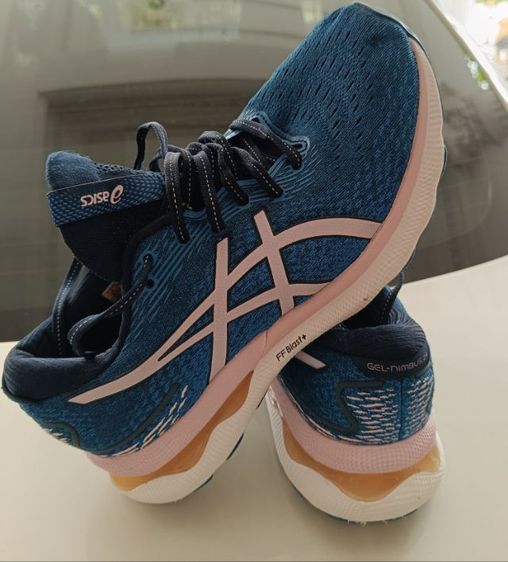 ขาย รองเท้า Asics Gel Nimbus 24 size 40.5 255cm  สภาพสวย รูปที่ 2
