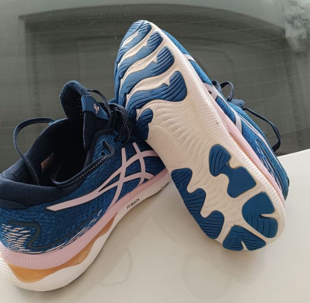 ขาย รองเท้า Asics Gel Nimbus 24 size 40.5 255cm  สภาพสวย รูปที่ 4