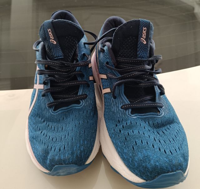 ขาย รองเท้า Asics Gel Nimbus 24 size 40.5 255cm  สภาพสวย รูปที่ 3