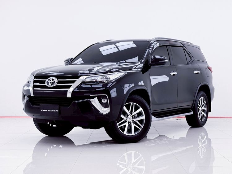 รถ Toyota Fortuner 2.4 G สี ดำ