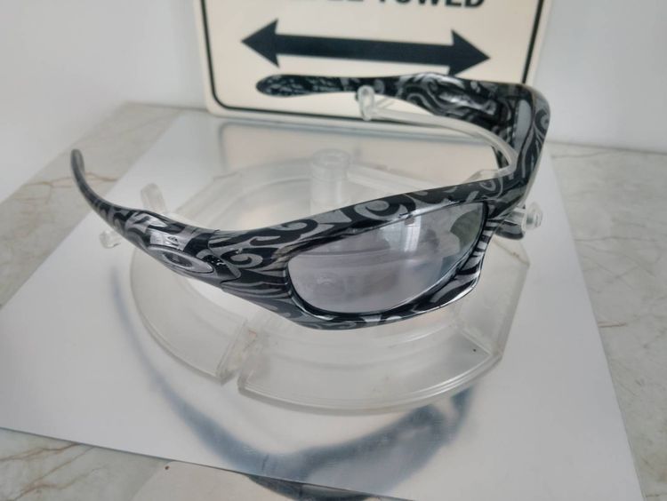 แว่นกันแดด oakley monster dog tribal  รูปที่ 6
