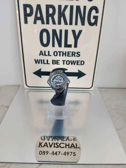 นาฬิกา Oakley Crush 2.0 Ion Plated หมาปีศาจ