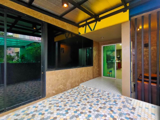 อื่นๆ มีบางส่วน ขายทาวน์โฮมออฟฟิศทำเลดี
 รูปที่ 4