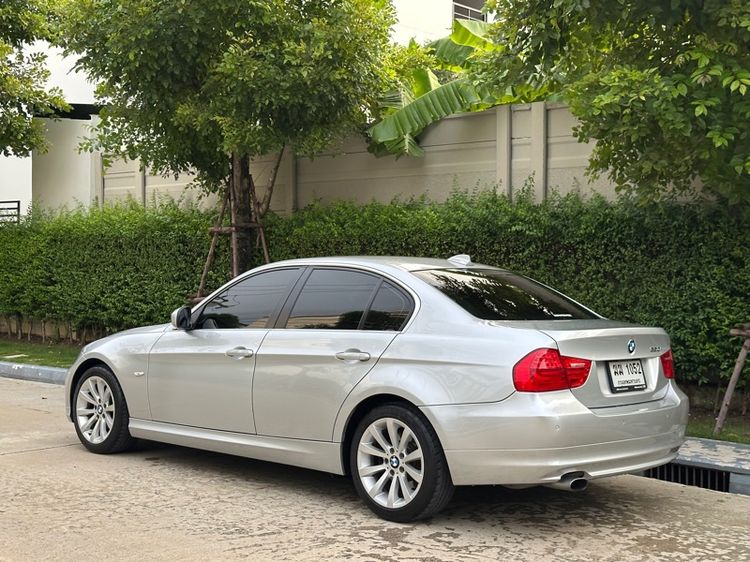 BMW Series 3 2012 320i Sedan เบนซิน ไม่ติดแก๊ส เกียร์อัตโนมัติ บรอนซ์เงิน รูปที่ 2