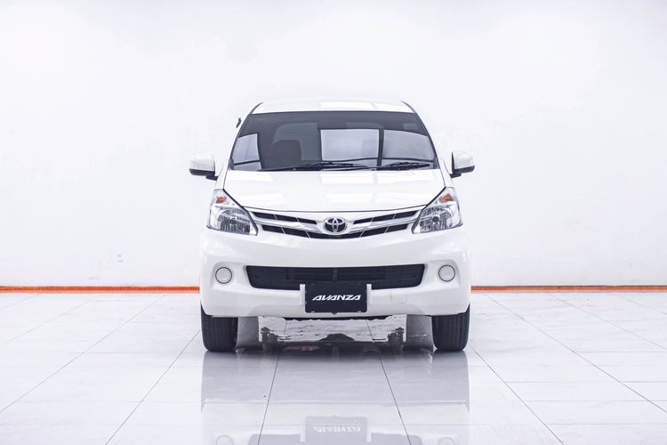 Toyota Avanza 2013 1.5 E Utility-car เบนซิน ไม่ติดแก๊ส เกียร์ธรรมดา ขาว รูปที่ 4