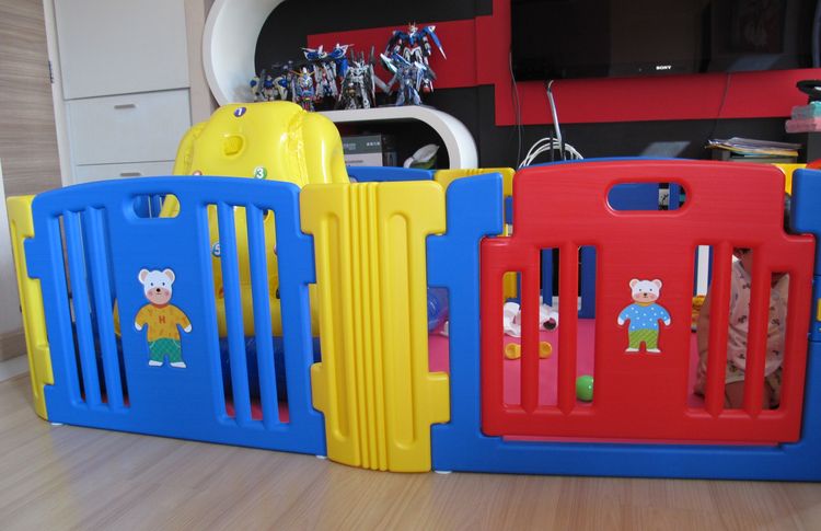 คอกกั้นเด็กเฮนิม รุ่น Playgam