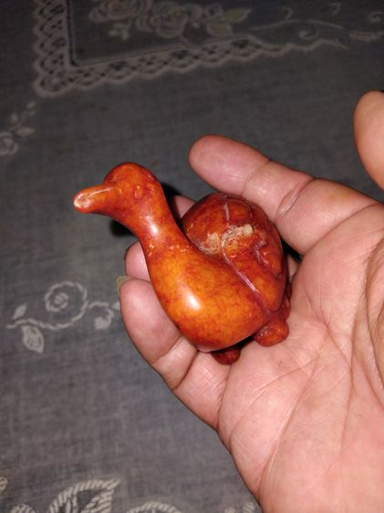 หงษ์ หยกน้ำผึ้ง สีเข้ม แกะสลักเป็นหงษ์ ขนาด กว้าง 2 ยาว 3 นิ้ว มีน้ำหนัก เนื้อดี เนื้อใส มีลายเป็นธรรมชาติ ลูบแล้วไม่คมมือ รับประกัน แท้ ฝีม รูปที่ 6