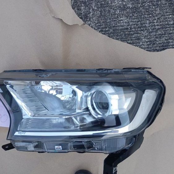 ไฟหน้า  แท้    เรนเจอร รูปที่ 3