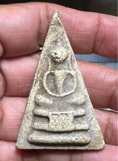 🙏พระกำแพงซุ้มกอพิมพ์กลาง🙏พระนางแขนอ่อน กรุสูงสุโขทัย พระมีปีก ผ่านการบูชา🙏พระผงวันสามปลื้ม องค์ละ1550 รูปที่ 14