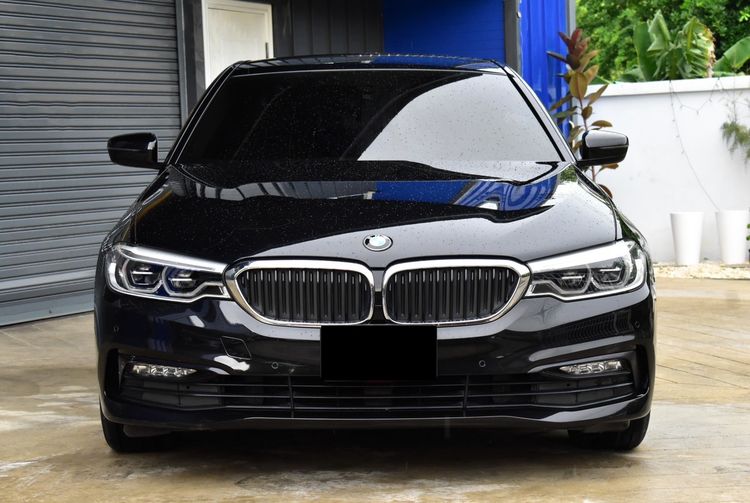 BMW Series 5 2017 520d Sedan ดีเซล เกียร์อัตโนมัติ ดำ รูปที่ 2