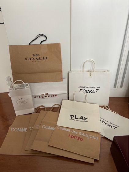 ถุงกระดาษ แบรนด์เนมแท้ coach comme des garcons