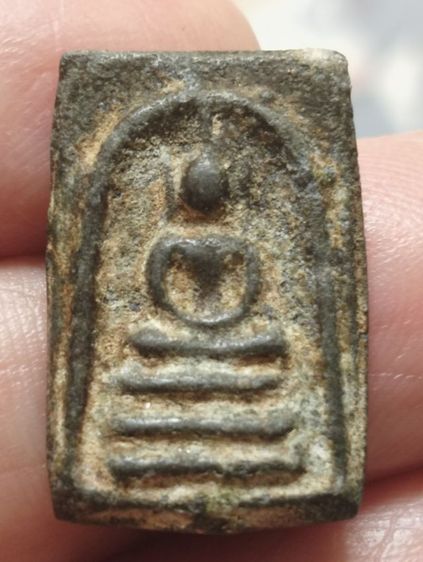 สมเด็จคะแนนเนื้อชินเขียวหลวงพ่อวงษ์ปี๒๔๗๐ รูปที่ 3