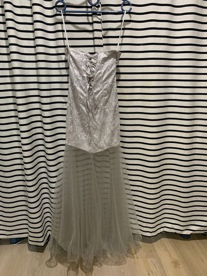 ชุดราตรี ออกงาน งานแต่ง สี silver แบรนด์ดังญี่ปุ่น S-L ใส่ได้ สภาพดีมาก รูปที่ 6