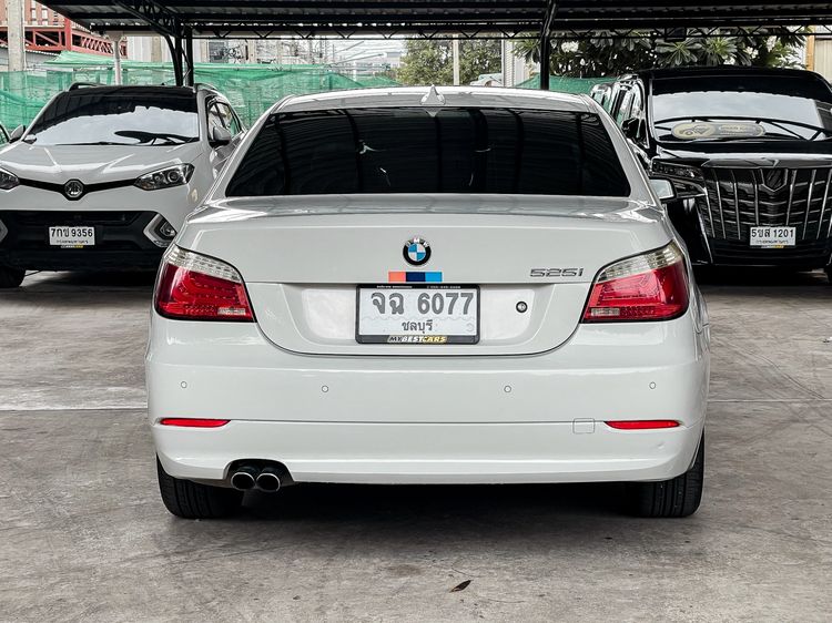 BMW Series 5 2009 525i Sedan เบนซิน ไม่ติดแก๊ส เกียร์อัตโนมัติ ขาว รูปที่ 4