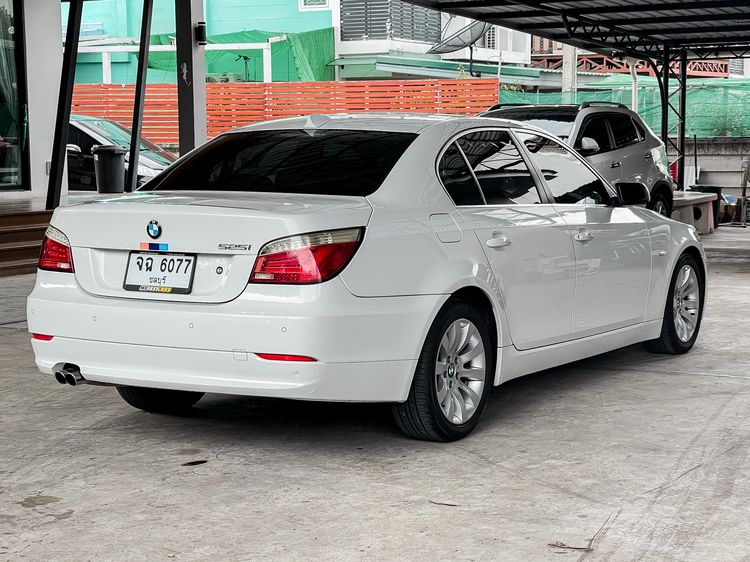 BMW Series 5 2009 525i Sedan เบนซิน ไม่ติดแก๊ส เกียร์อัตโนมัติ ขาว รูปที่ 3