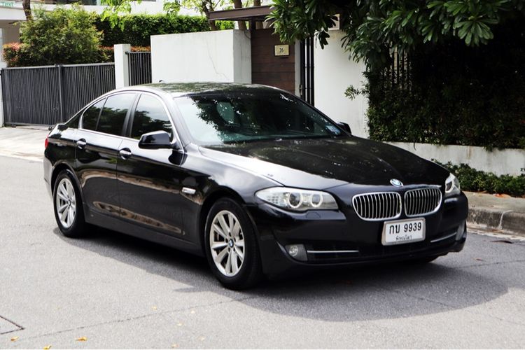 BMW Series 5 2013 520i Sedan เบนซิน เกียร์อัตโนมัติ ดำ รูปที่ 2