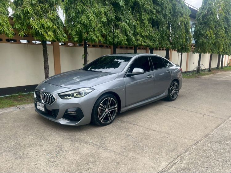 BMW Series 2 2022 220i Sedan เบนซิน เกียร์อัตโนมัติ เทา รูปที่ 2