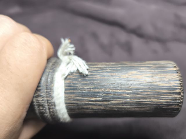 สาก...หลวงพ่อสละ วัดประดู่ทรงธรรม อยุธยา (ยุคต้นๆ) พุทธคุณเมตตาค้าขายโชคลาภเป็นเลิศ สายนี้ของจริงขนาดพกพาครับ รูปที่ 4