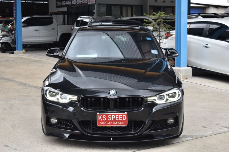BMW Series 3 2018 330e Sedan เบนซิน ไม่ติดแก๊ส เกียร์อัตโนมัติ ดำ รูปที่ 2