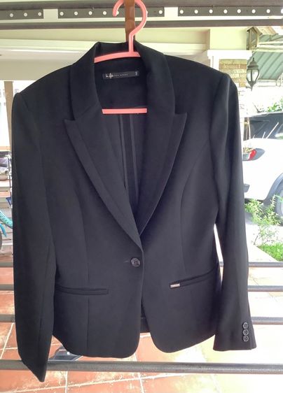 เสื้อสูทสภาพเหมือนใหม่
