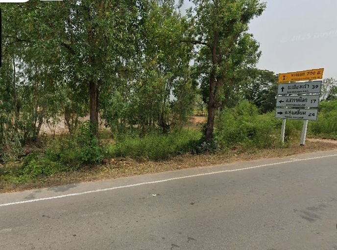 ที่ดินเปล่า 3ไร่กว่า ห่าง4แยกซอย9 700เมตร ติดถนนทำเลดี