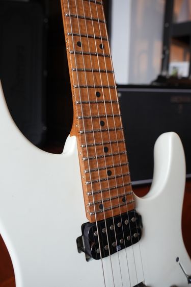 กีตาร์ Ibanez Prestige AZ2402-PWF Made in Japan สภาพนางฟ้า พร้อมเคสแท้ รูปที่ 5