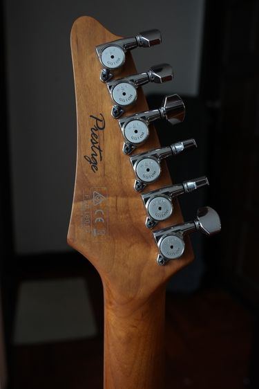 กีตาร์ Ibanez Prestige AZ2402-PWF Made in Japan สภาพนางฟ้า พร้อมเคสแท้ รูปที่ 3